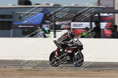 media/Oct-05-2025-CVMA (Sun) [[beeef4f201]]/Race 2-Supersport Middleweight/